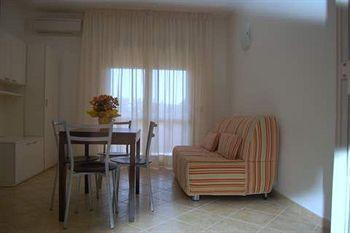 Il Tombolo Aparthotel 3*
